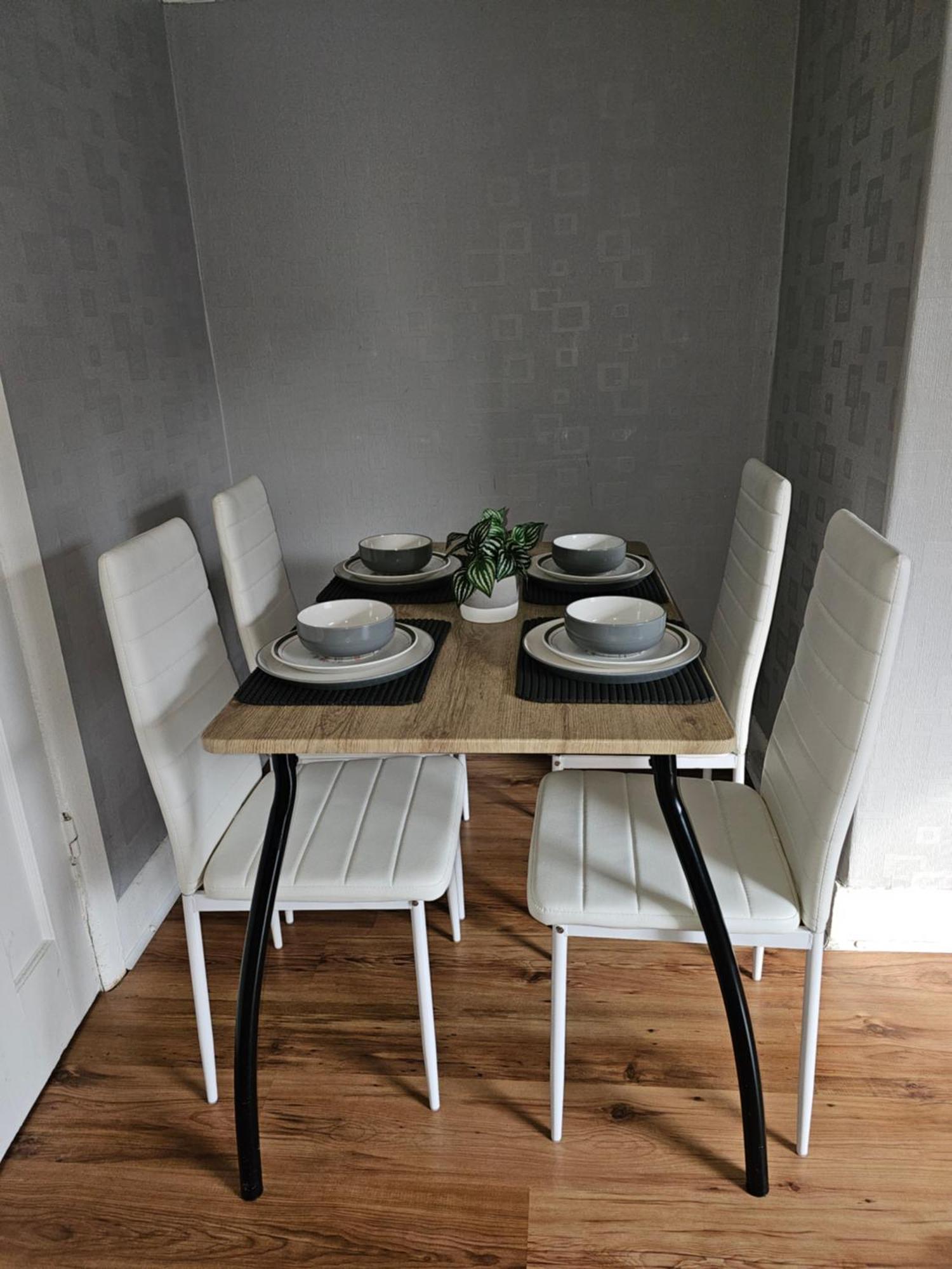 Bright 4-Bed House 15 Min To Manchester Centre Villa Exterior photo